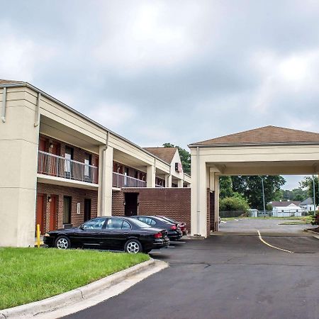 Quality Inn Henderson I-85 Buitenkant foto